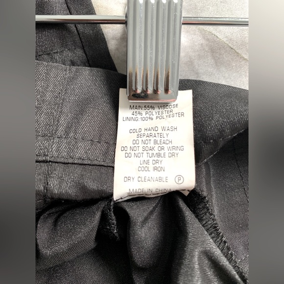 ❗️CLEAROUT❗️LIKE-NEW! Funky BLACK 🖤 SKIRT Size XS (fit) - Picture 3 of 3